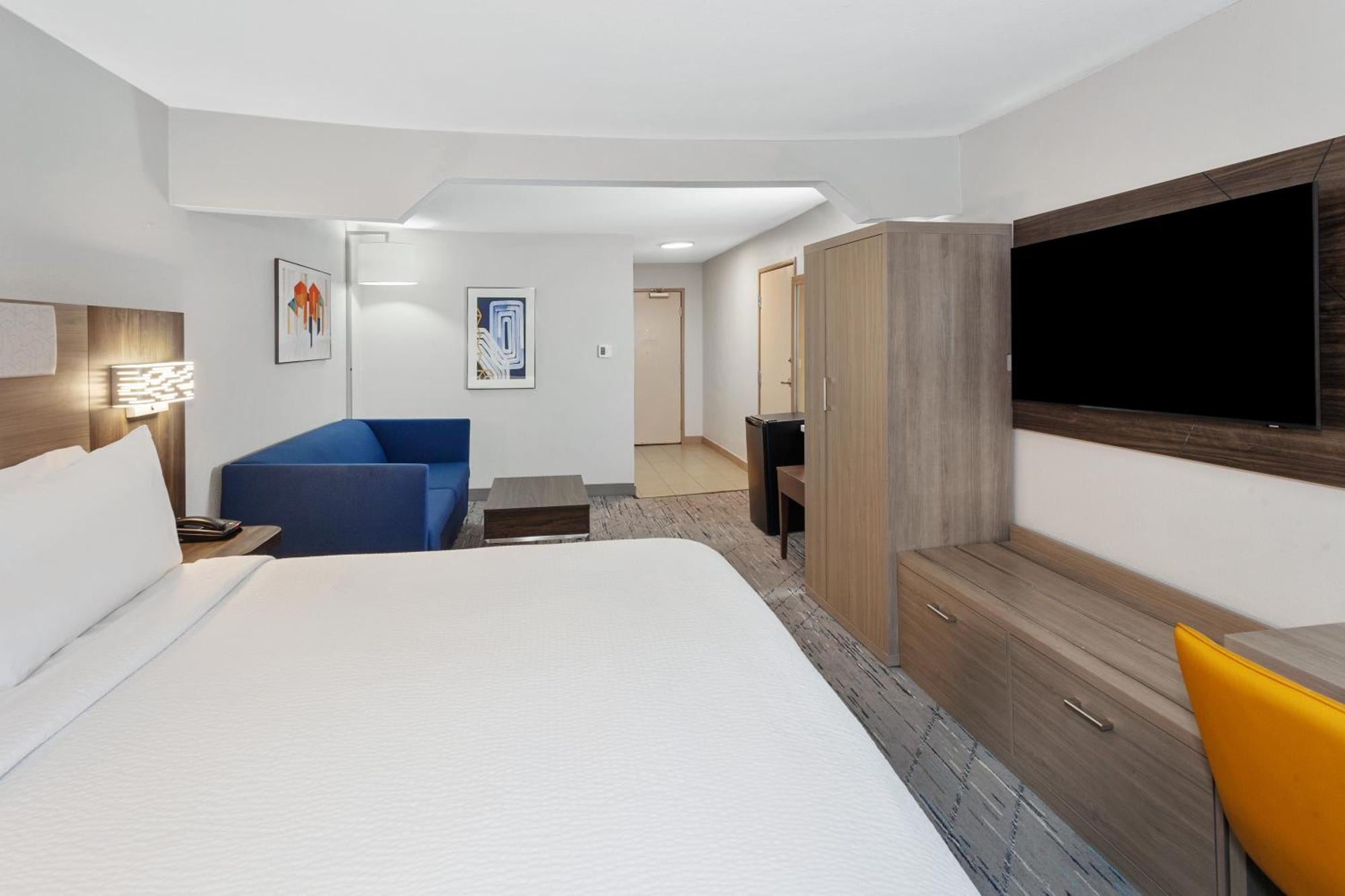 Holiday Inn Express & Suites Carmel North - Westfield By Ihg Экстерьер фото
