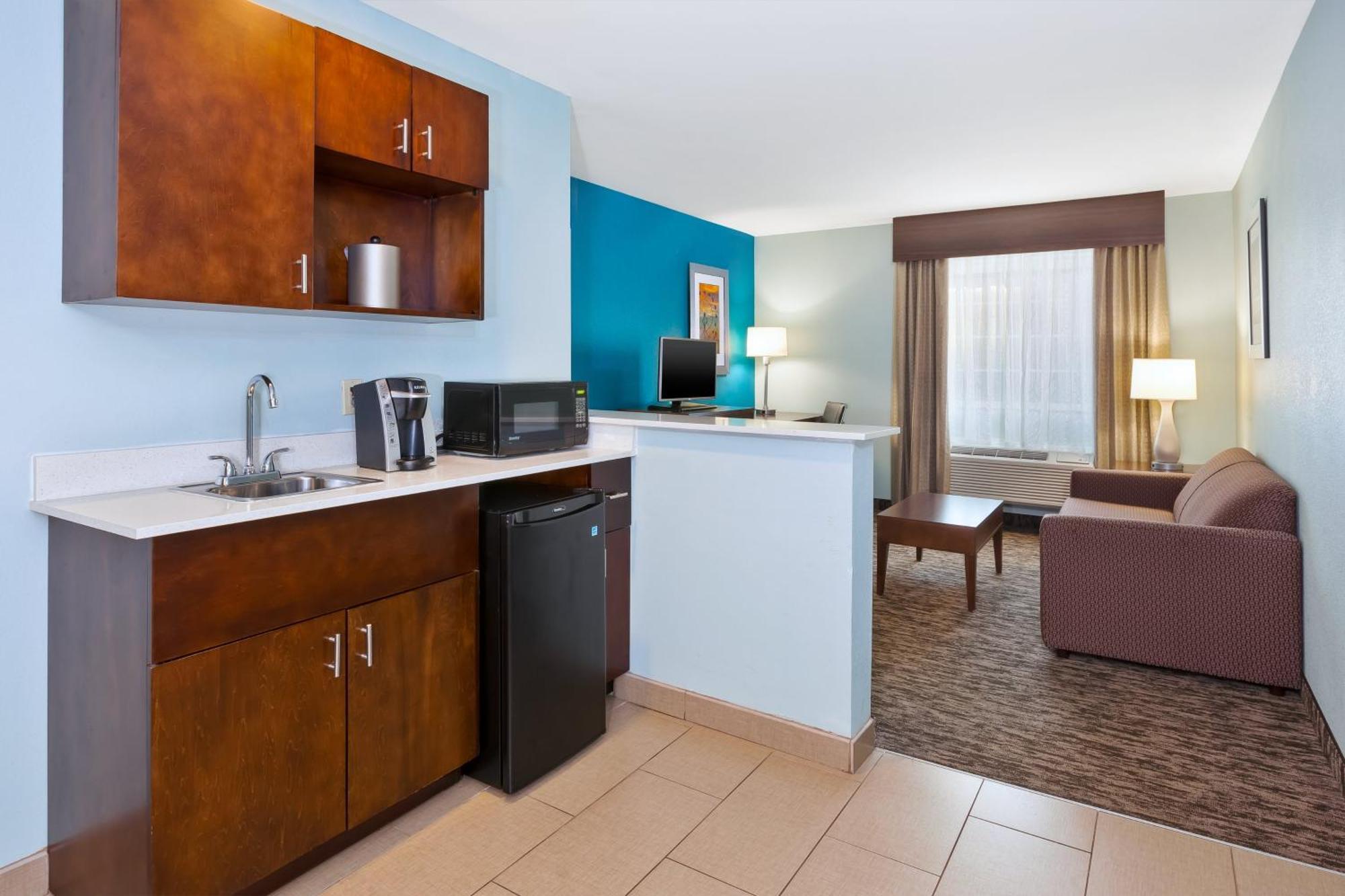 Holiday Inn Express & Suites Carmel North - Westfield By Ihg Экстерьер фото