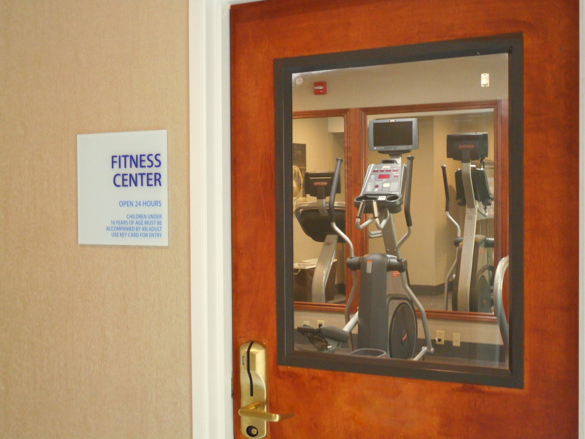 Holiday Inn Express & Suites Carmel North - Westfield By Ihg Экстерьер фото